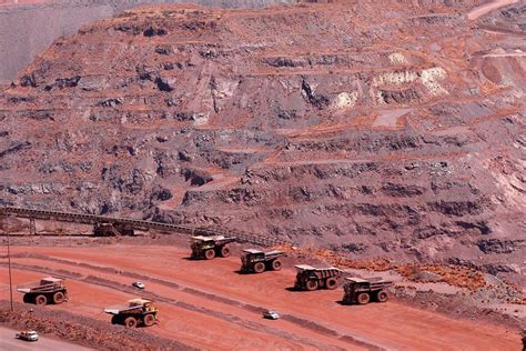 South Africas Kumba Iron Ore Calls On Private Sector To Resolve Rail