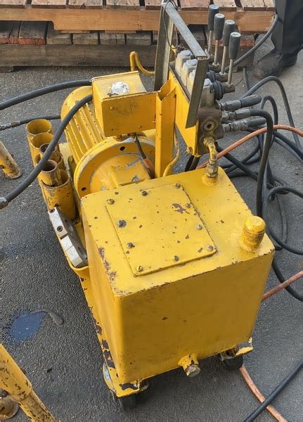 Aircraft Jack Set Industry Surplus Australia