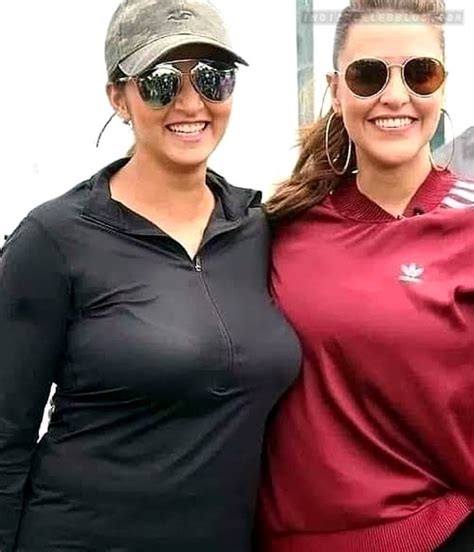 Sania Mirza Neha Dhupia Hot Tights Hd Photo Indiancelebblog