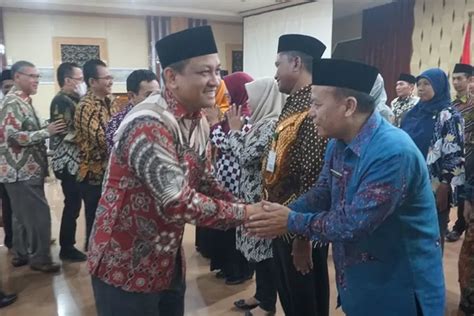 Full Senyum 40 Pejabat Administrator Pengawas Fungsional Dan PPPK