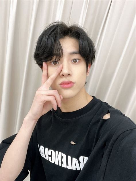 Enhypen On Twitter In 2023 Jake Sim Jake Boyfriend Pictures