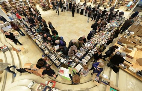 Wir räumen aus Sie räumen ab Vorarlberger Landesbibliothek räumt