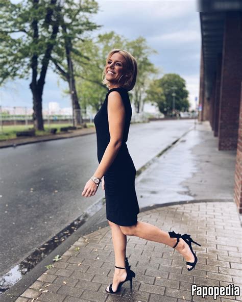 Sandra Kuhn Nude Leaks Photo Fapopedia