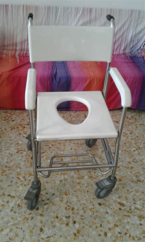 commode  carousell