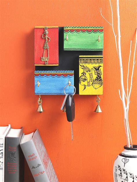 Buy Vareesha Red And Green Printed Wooden Key Holder With Four Hooks