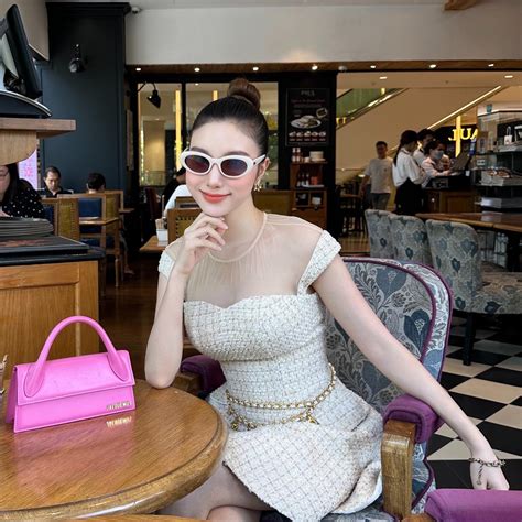 Cựu hot girl có body nóng bỏng tham gia Chị Đẹp Vibe sang chảnh đúng chuẩn bạn thân Huyền Baby