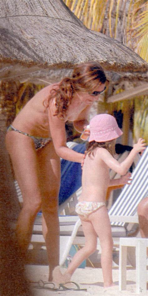 Naked Zazie Added By Jyvvincent