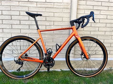 Scott Speedster Gravel Gravel Bicykle A Bicykle Na Cyclokros