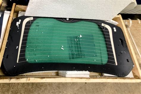 Заднее стекло Лада Веста СВ, Веста СВ Кросс, оригинал 8450031206