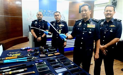 Geng Dan Lombok Tumpas Polis Selesai 14 Kes Samun Di Tiga Negeri