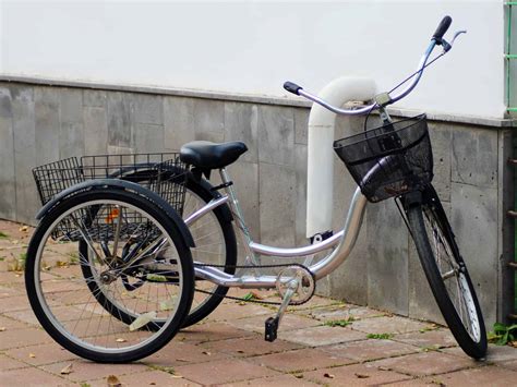 6 Best Adult Tricycles For Seniors [2023 Reviews]