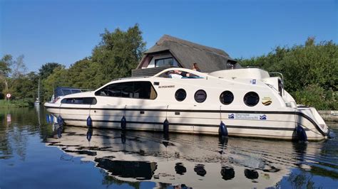 Wroxham | Places | Norfolk Broads