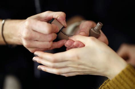 Гель-лак: преимущества и недостатки покрытия ногтей - tochka.net