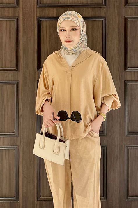 Posie Set Nude Clasa Rtw