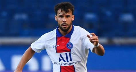 PSG Juan Bernat veut rester à Paris