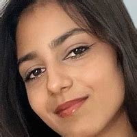 Harriet Cowan Nude Leaks Fapopedia