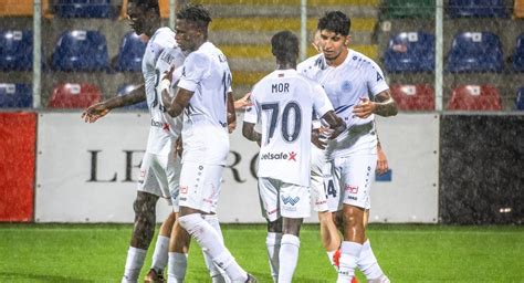 Luis Iberico anotó su primer gol con camiseta del Riga FC