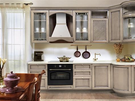 Какие производители кухонных вытяжек доминируют на рынке в данный ...