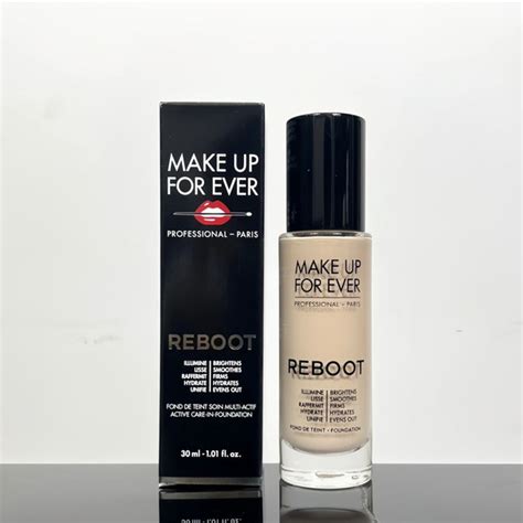 MAKE UP FOR EVER Отбеливающая увлажняющая жидкая основа 30 ml - купить ...