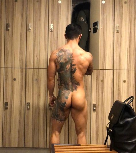 Hot Hunks And Bubble Butts