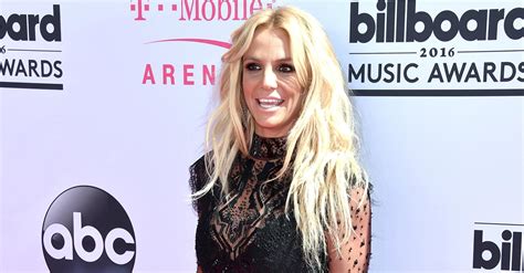 Almost Naked Britney Spears Exposes Boobs And Butt In Sheer Dress At Billboard Music Awards