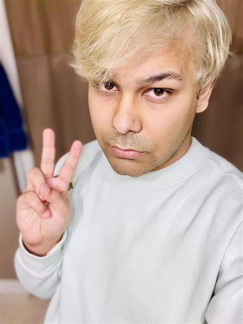 Playing New Ranked Season Of League Nudes GaymersGoneMild NUDE PICS ORG