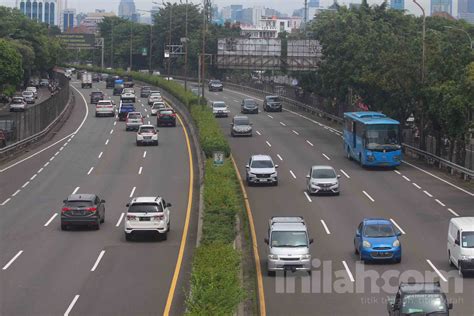 Foto Mulai 3 Januari 2023 Tarif Tol Tangerang Merak Naik Jadi Rp53 500