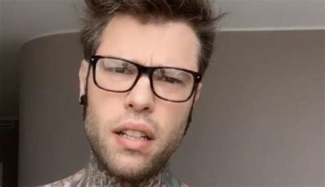 Gasparri Querela Fedez La Replica Del Rapper Non Si Fa Attendere Il