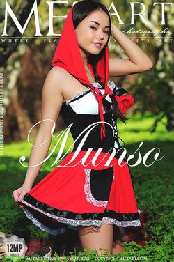 Li Moon Nude In Erotic Munso Gallery Metart
