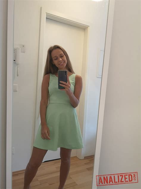 Stunning Blonde Kinuski Strips Shows Her Irresistibly Shaved Pussy Up Close CoedCherry