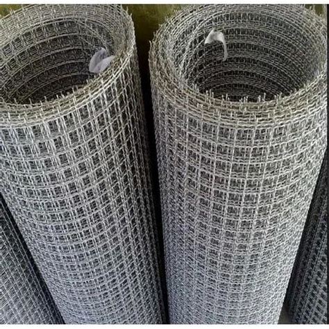 Galvanized Iron Silver High Grade GI Crimped Wire Mesh Packaging Type