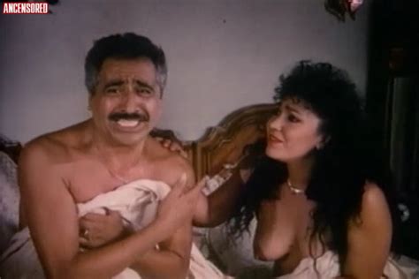 Naked Yirah Aparicio In El Superman Dil N