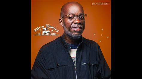 Miro Domiro - Eu e o Mundo (Estranho) #theblackone2017 - YouTube