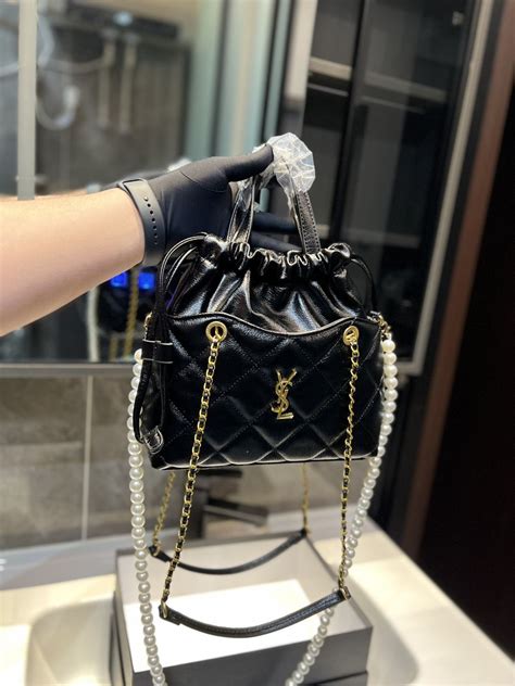 SAINT LAURENT Сумка на плечо - купить с доставкой по выгодным ценам в ...