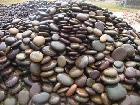 rough rubbing natural stone disk river pebbles  landscaping