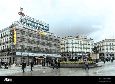 Plaza del sol hi-res stock photography and images - Alamy