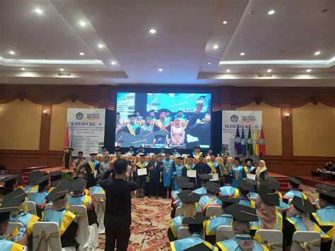 Wisuda Ke 6 Undikma Mataram Buktikan Lulusan Berkualitas Mampu