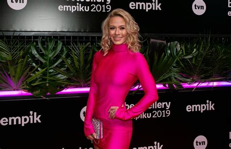 Kasia Dziurska W Cekinowym Bikini Niezwykle Pon Tna Kasia Dziurska W Bardzo Ciekawej Sesji