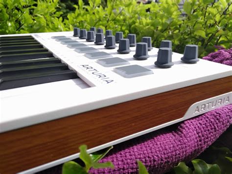 Arturia Minilab MK2 Universal MIDI Controller | Gadget Explained
