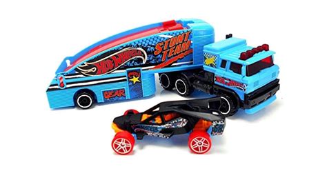Mattel Hot Wheels N Kla K Stuntin Semi Gbf Legenio Specialista Na Stavebnice Lego A