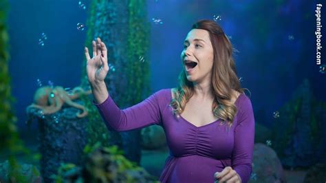 Elizabeth Zharoff Thecharismaticvoice Nude OnlyFans Leaks Fappening FappeningBook