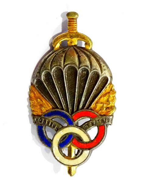 Insigne Pr Paration Militaire Parachutiste Drago Pastille Grav E