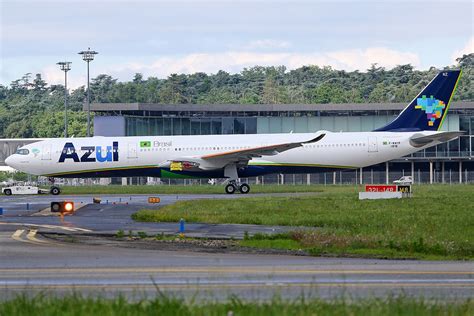 Primeiro Airbus A Neo Da Azul Flagrado Pintura Completa Airway