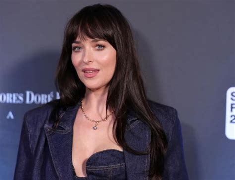 Shania Twain Bikini Pictures Hot Sexy Hot Celebrities Photos