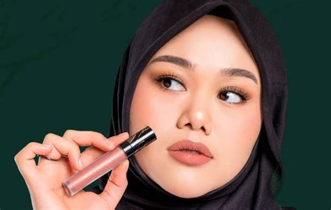 Female Daily Editorial Fatya Biya Suka Parfum Manis Dan Floral