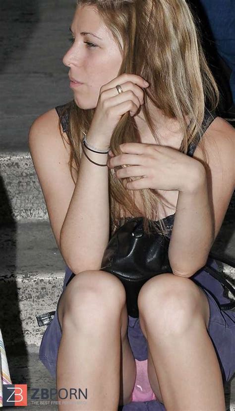 Mingled Upskirts ZB Porn