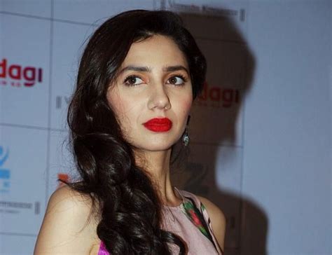 Mahira Khan Hot Photos Photos