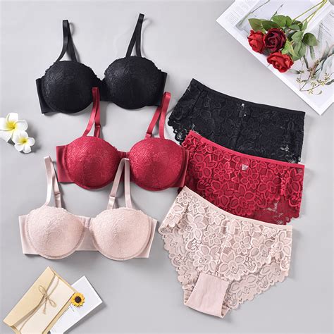 Ensemble de lingerie pour femmes couleurs au choix Mode Sous vêtements Femmes Merci Boutique