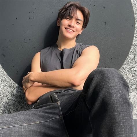 Pin By Majo Fern Ndez On Joong Archen Hot Actors Actors Guys