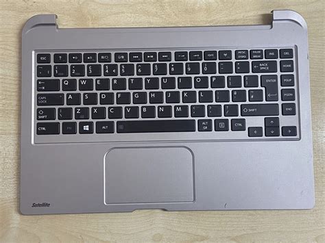 Toshiba Satellite Click W30t A W30DT W35Dt A Palmrest UK Keyboard